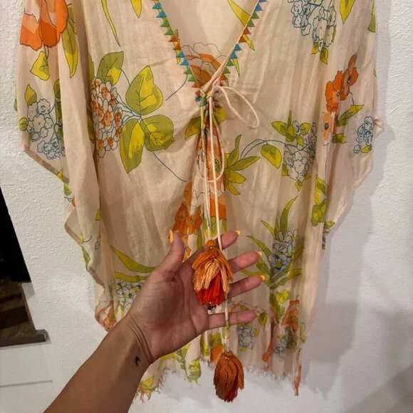 Gianni Bini Floral Cover Up - Picture 4 of 6